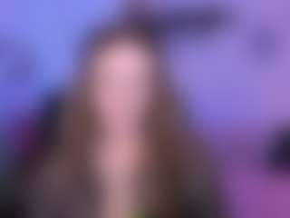 Live cam show with luna-berryy - Flash on CamSextacy