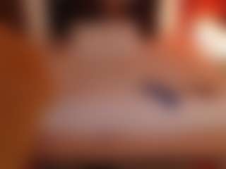 Live cam show with Samantha - Mature on iamadamtest123.com