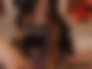 Live cam show with Samantha - Mature on CamwithHer