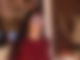 Live cam show with Samantha - Submissive on milfzrlive.com