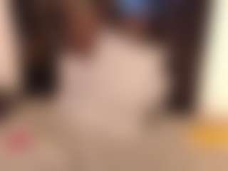 Live cam show with Samantha - Nipple Play on live18s.com