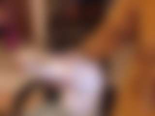 Live cam show with Samantha - Fingerass on Milfs Live