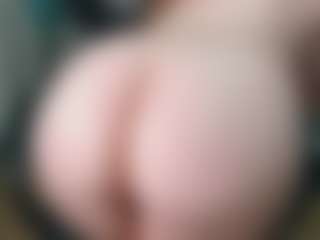 Live cam show with TreeJeanne - Interactivetoy on Dolls Live