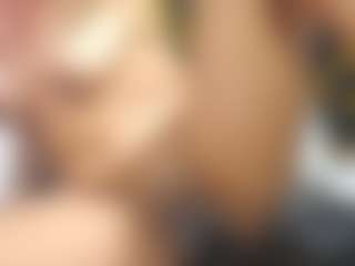 Live cam show with yaya-21 - Teen (18+) on Camsoda