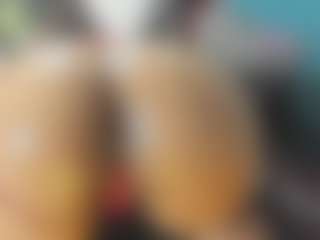 Live cam show with francheska-power - Tiny Tits on SpunkLive