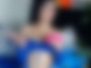 Live cam show with NathaliaLooes - Teen (18+) on Cam Slut