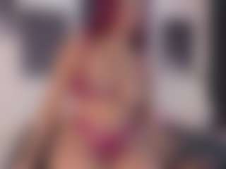 Live cam show with Ket - Brown Eyes Black on Camsoda
