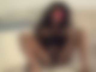 Sw33tLips's Live Sex Cam Show