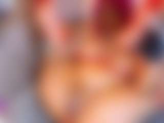Live cam show with BrunnaMoore - Thin on Strip Flash - Live Sex Shows