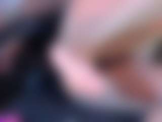 Live cam show with BrunnaMoore - Red Hair Lush on Camsoda