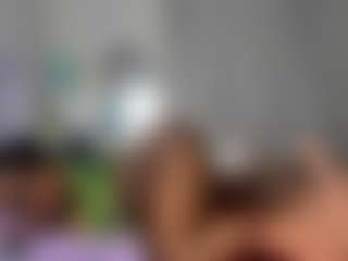 Live cam show with Desirepeace - College on instabang
