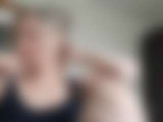 EdithManning's Live Sex Cam Show