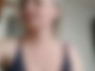 EdithManning's Live Sex Cam Show