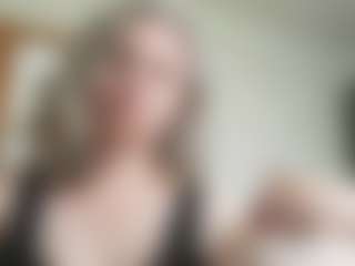 Live cam show with EdithManning - Public Mature on instabang
