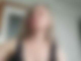 EdithManning's Live Sex Cam Show