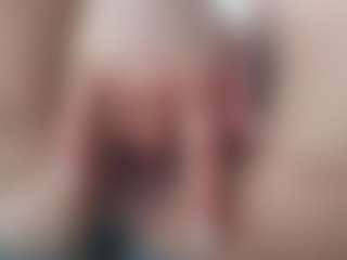 EdithManning's Live Sex Cam Show