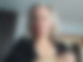 Live cam show with EdithManning - Shower on Porn Luv
