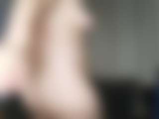 EdithManning's Live Sex Cam Show