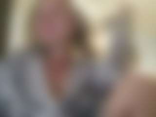 Live cam show with EdithManning - Role Play on StripNow
