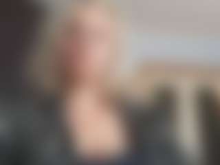 Live cam show with EdithManning - Green Eyes on livesexfox.com