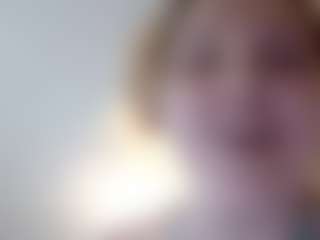 Live cam show with Ren Babygirl - Smoker on googirlz