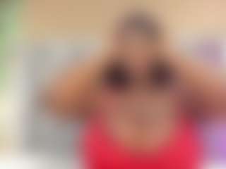 Live cam show with BetsyBennet - Public on Soda Cam