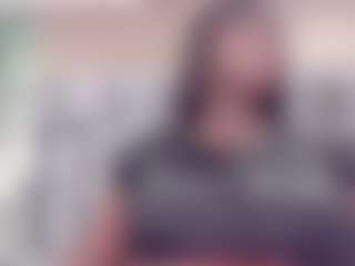 Live cam show with BetsyBennet - Brown Eyes Teen (18+) on CamSextacy