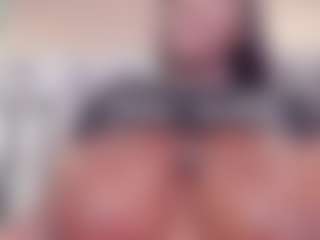 Live cam show with BetsyBennet - Public Ebony on luckytryst.com