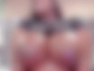 Live cam show with BetsyBennet - Spank Black on pussylord.com