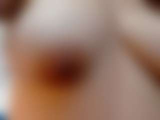 Live cam show with HeidyWells - Mature on liverealitysex.com