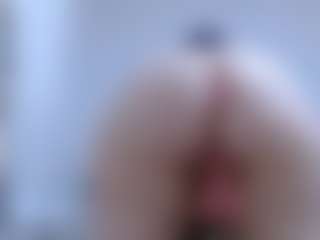isabel-24's Live Sex Cam Show