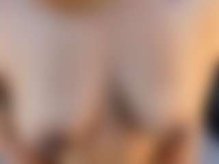 Live cam show with Kyla - Fingers on Camsoda