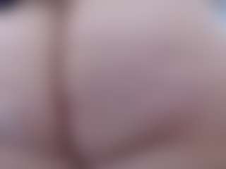 pamelaa-19's Live Sex Cam Show