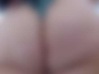 pamelaa-19's Live Sex Cam Show