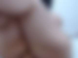 pamelaa-19's Live Sex Cam Show