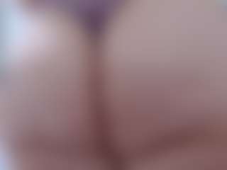 Show de cam en vivo con pamelaa-19 - Dildo Or Vibrator en Camsoda