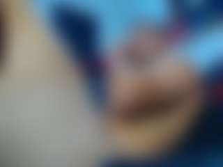 frezis19cm's Live Sex Cam Show