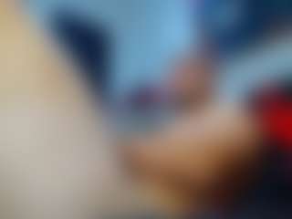 Live cam show with frezis19cm - Bedroom on Camsoda