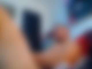 Live cam show with frezis19cm - Facial on Camsoda
