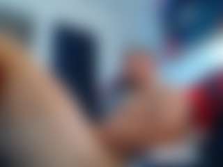 frezis19cm's Live Sex Cam Show