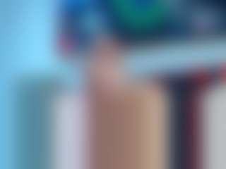 Live cam show with frezis19cm - Gape on xfollow cams
