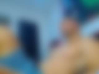Live cam show with frezis19cm - Muscular on wildcum.com