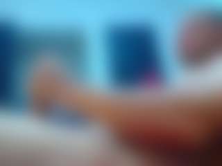 frezis19cm's Live Sex Cam Show