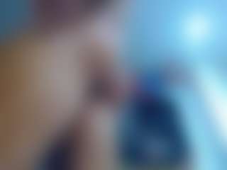frezis19cm's Live Sex Cam Show