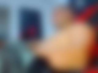 Live cam show with frezis19cm - Muscular on CamClone