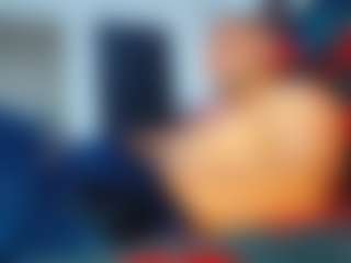 Live cam show with frezis19cm - Brown Eyes on Camsoda