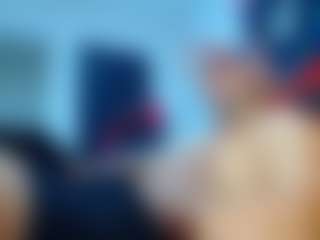 frezis19cm's Live Sex Cam Show
