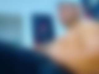 frezis19cm's Live Sex Cam Show
