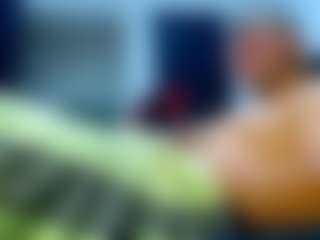 Live cam show with frezis19cm - Brown Eyes on live.xheat.ai