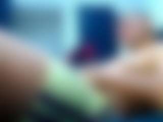 frezis19cm's Live Sex Cam Show